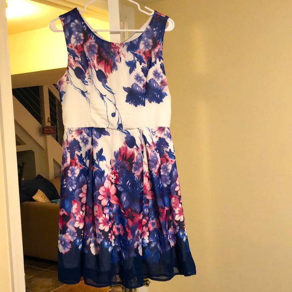 Precious Petals Dress - Picture 1 of 2